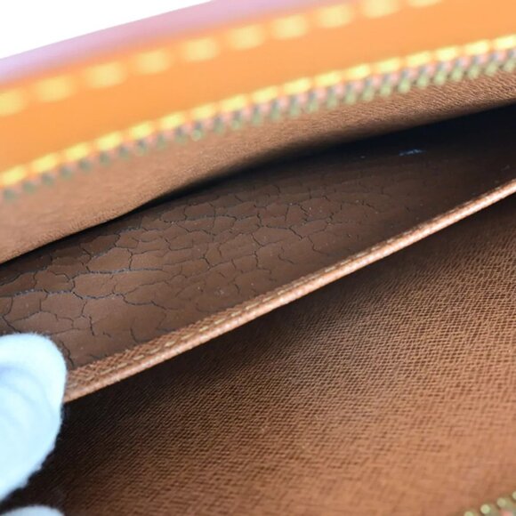 LOUIS VUITTON LV Pochette Homme Clutch Hand Bag Epi Leather Gold - Picture 10 of 14